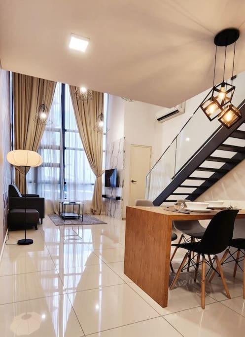 Entire Loft In Apartment *